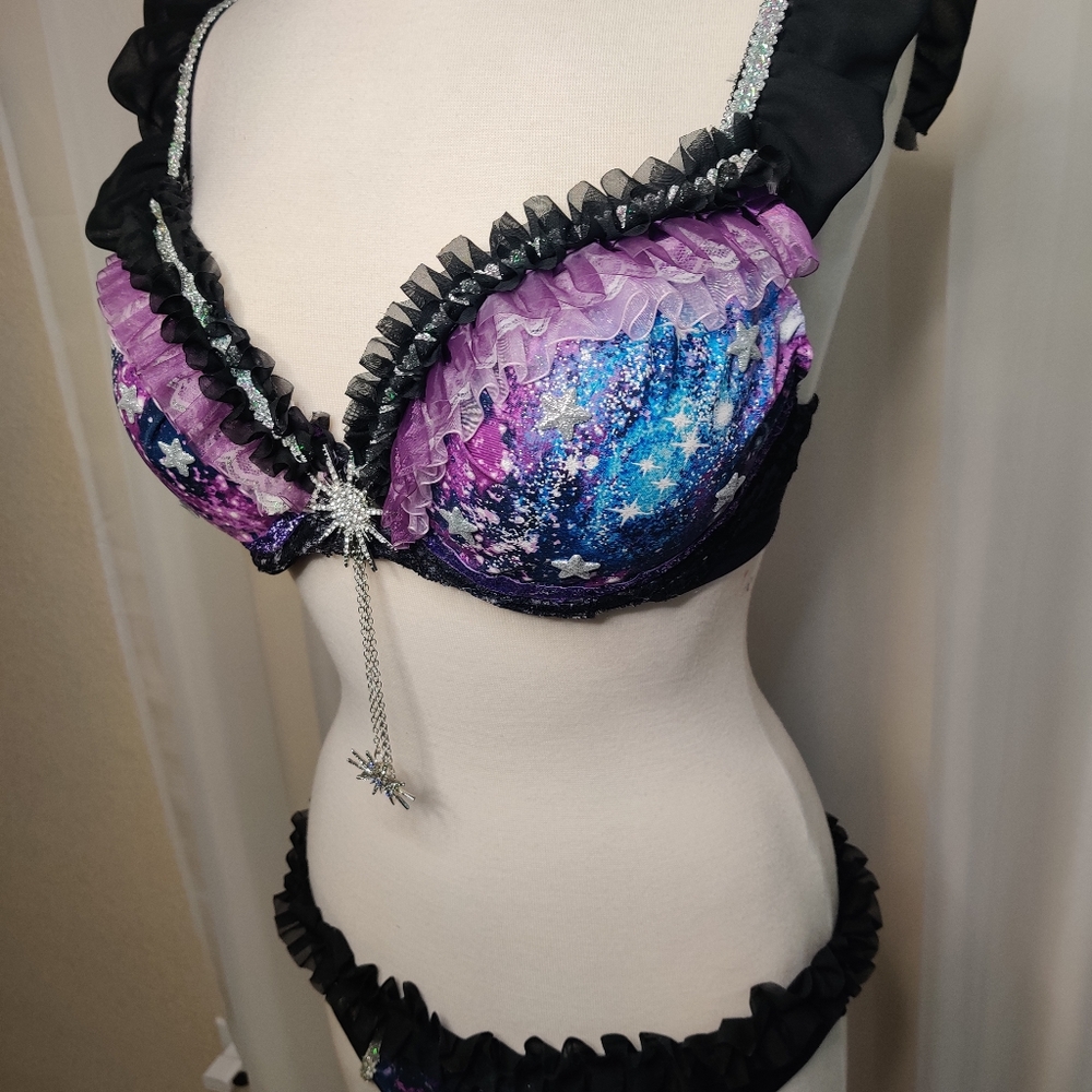 Custom Festival  Rave Edm Dancewear Outfit
